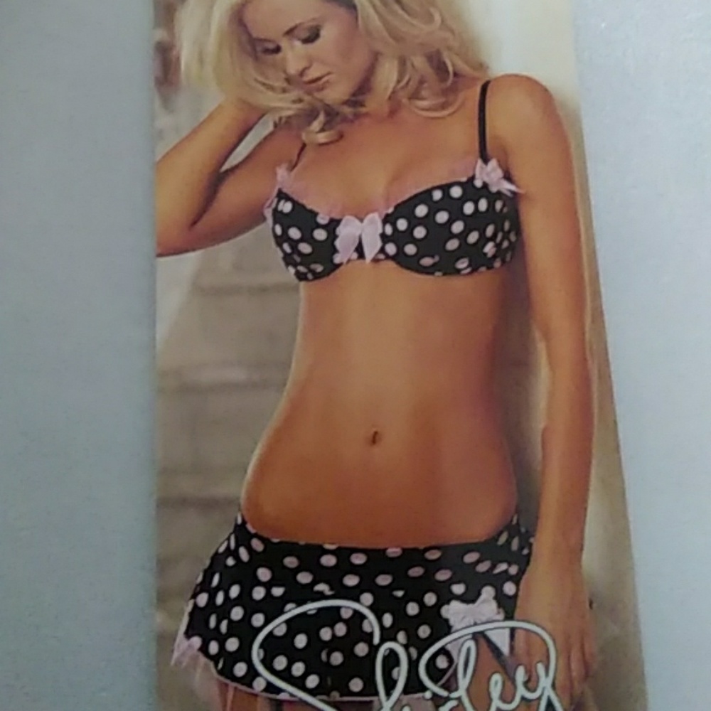 Lingerie/3 PIECE POKA DOTS